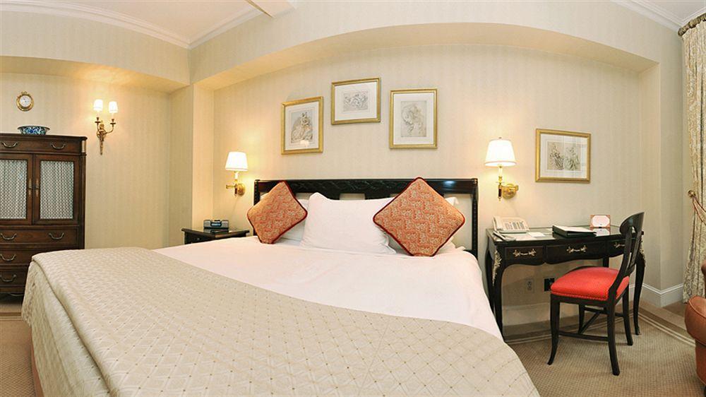 Hotel Plaza Athenee Nova York Exterior foto
