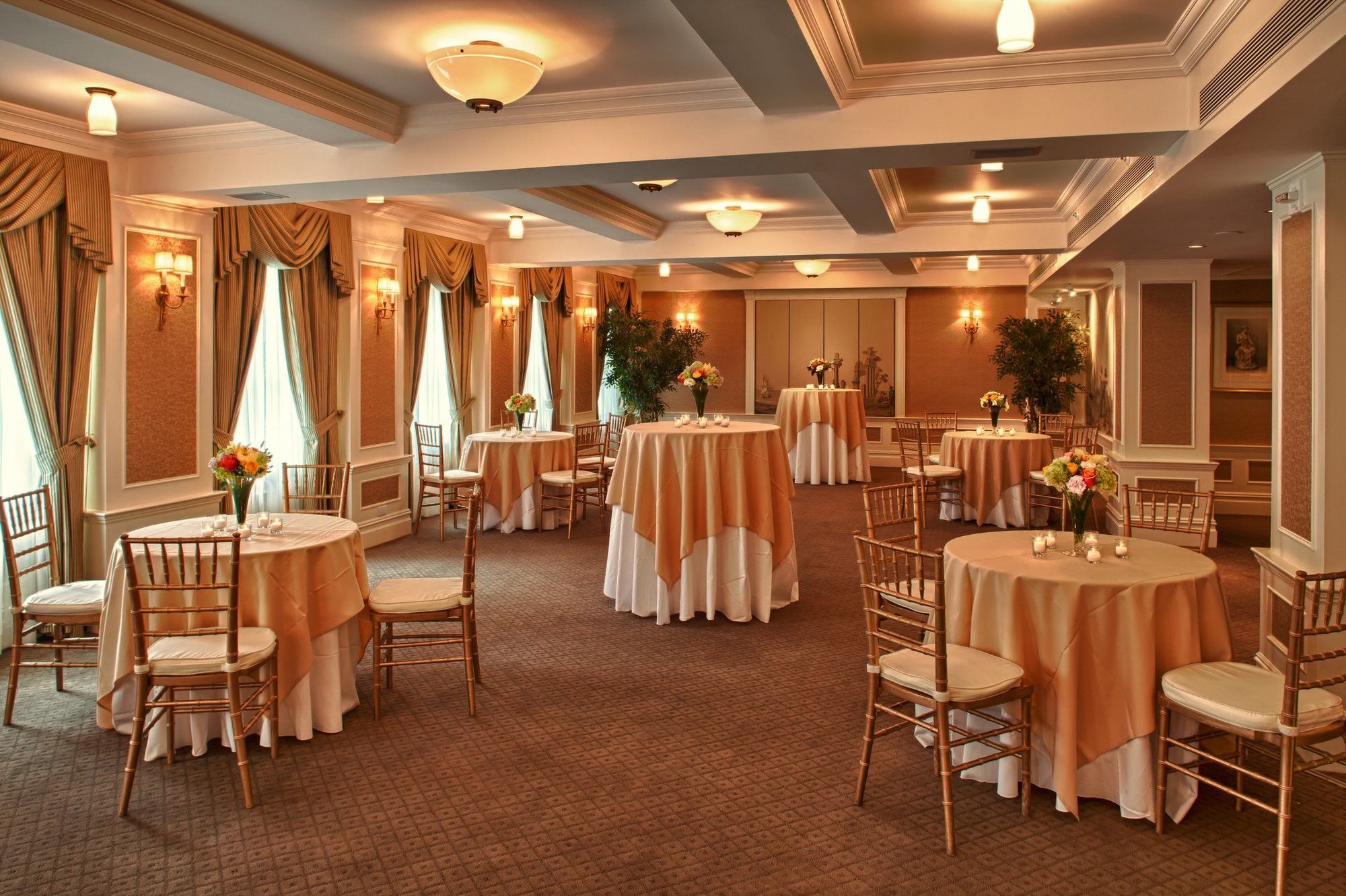 Hotel Plaza Athenee Nova York Exterior foto