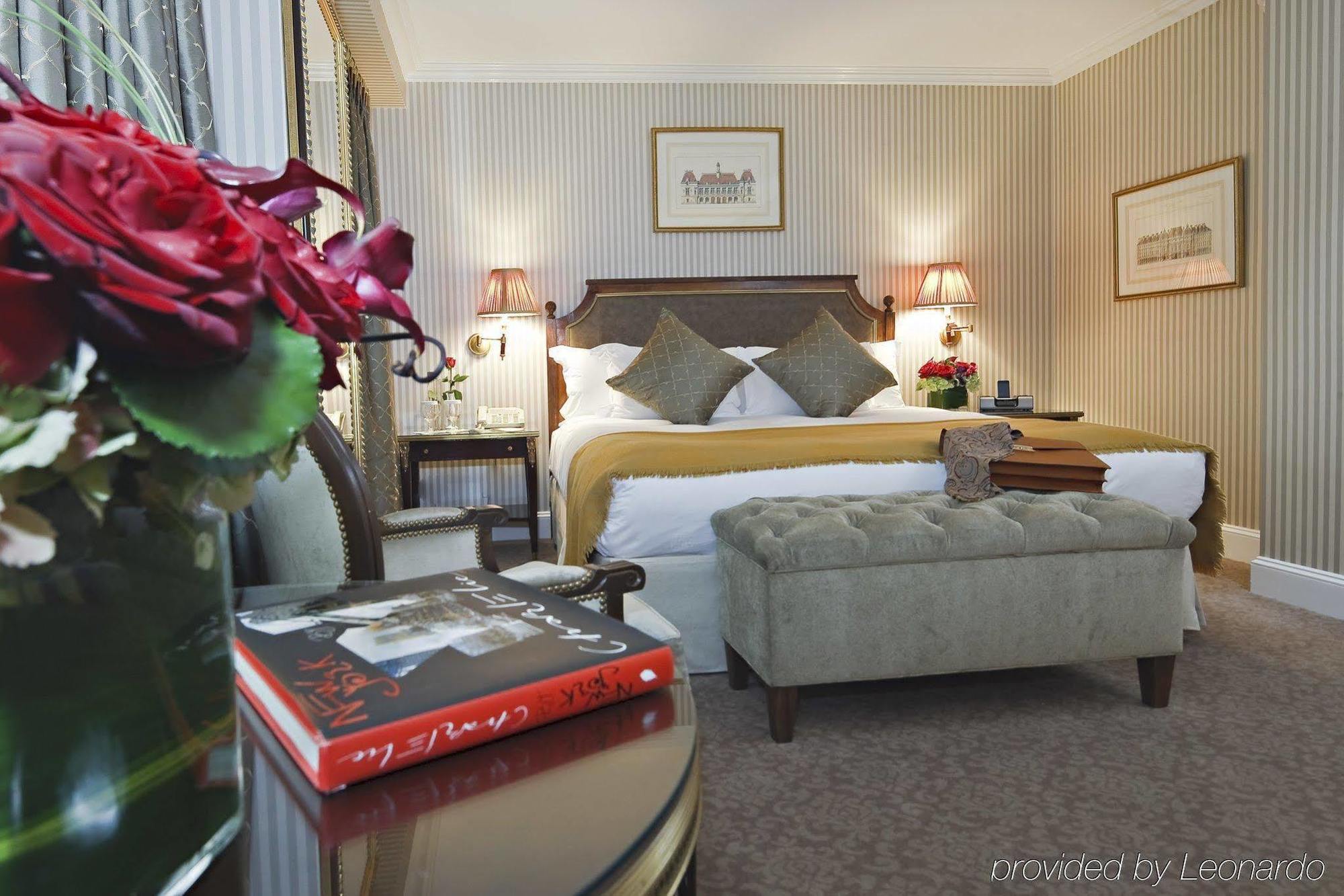 Hotel Plaza Athenee Nova York Exterior foto
